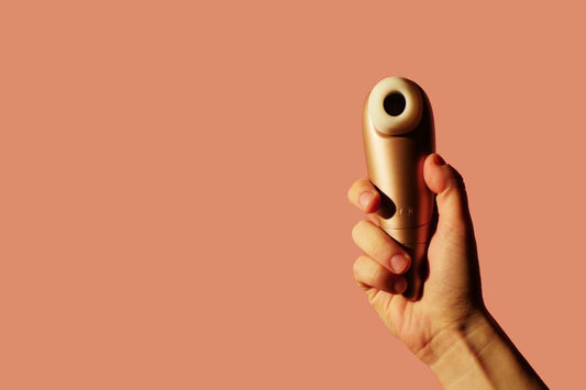 Vibromasseur clitoridien : tout ce qu'il faut savoir avant d'acheter