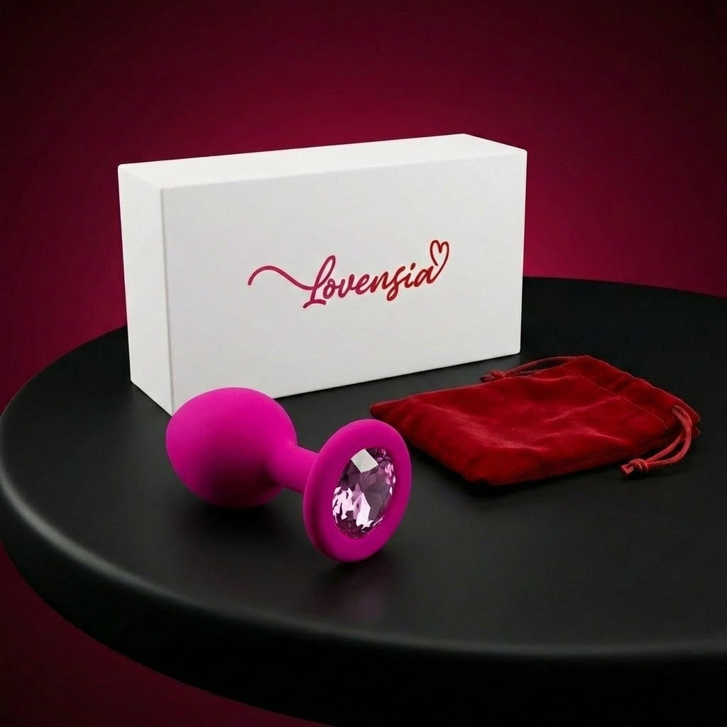 Petit plug anal Lovensia taille S en silicone avec bijou, design étanche et étui de transport inclus pour une hygiène parfaite.