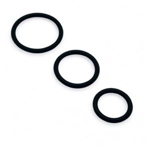 Pack de 3 anneaux péniens en silicone noir – trois diamètres différents, vue à plat